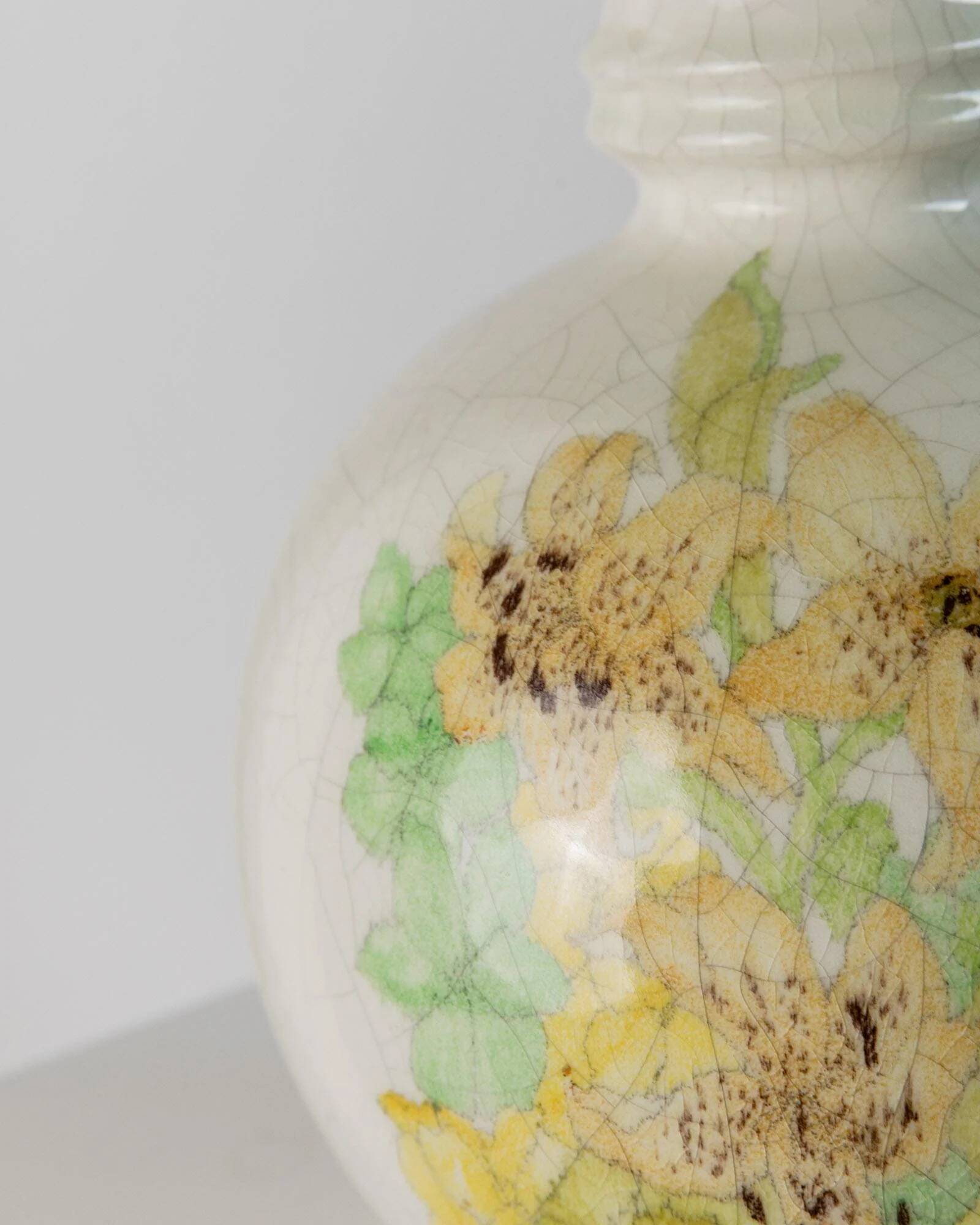 Vase en céramique vintage des années 1960, Ernestine (Italie), décor floral vert et jaune, émail craquelé