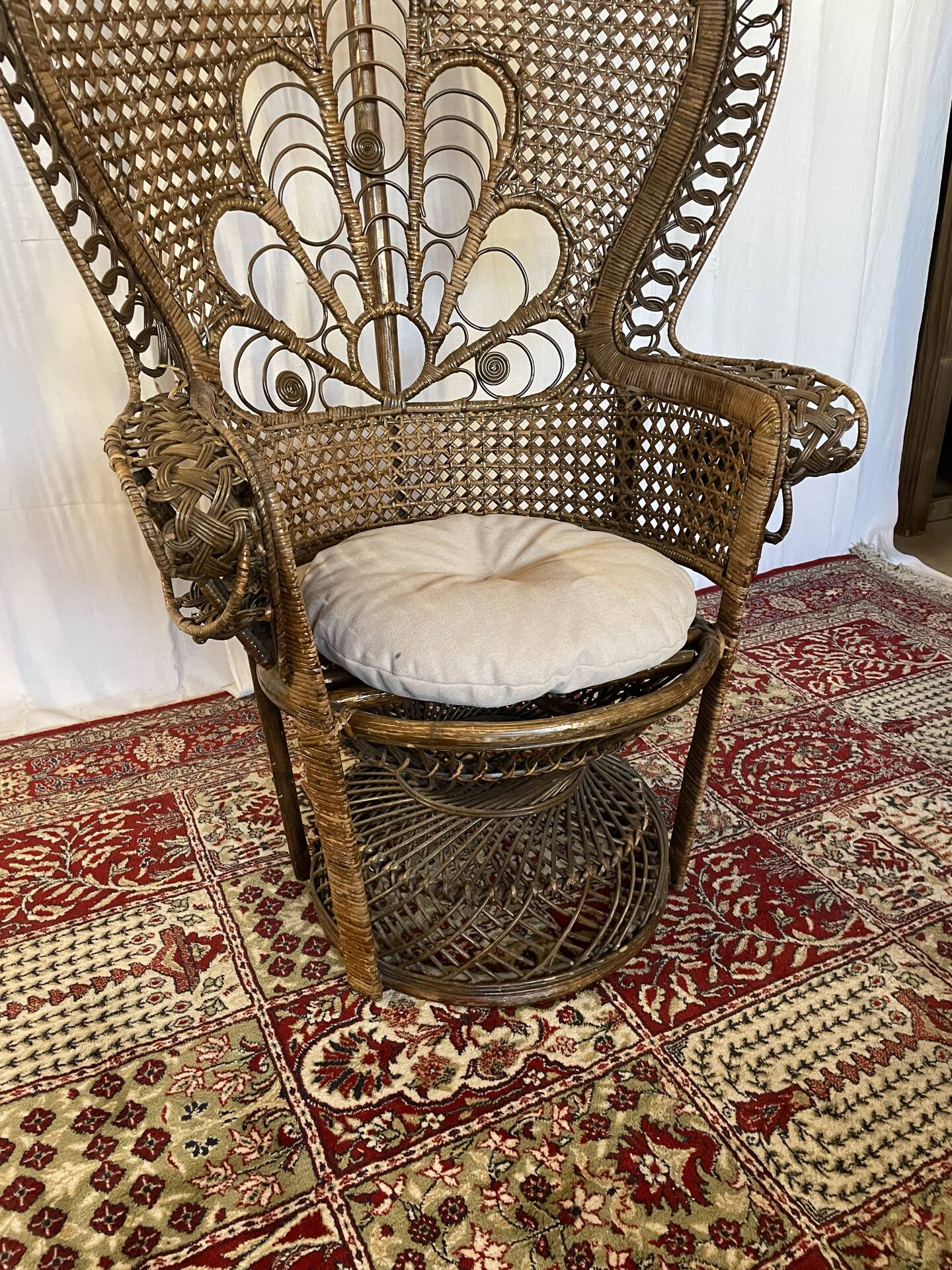 Fauteuil Emmanuelle vintage en rotin 
