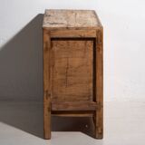 Ancien buffet rouge oriental (vers 1890)