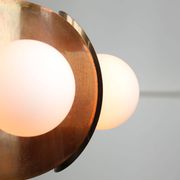 Lustre italien vintage en cuivre et opaline, années 70