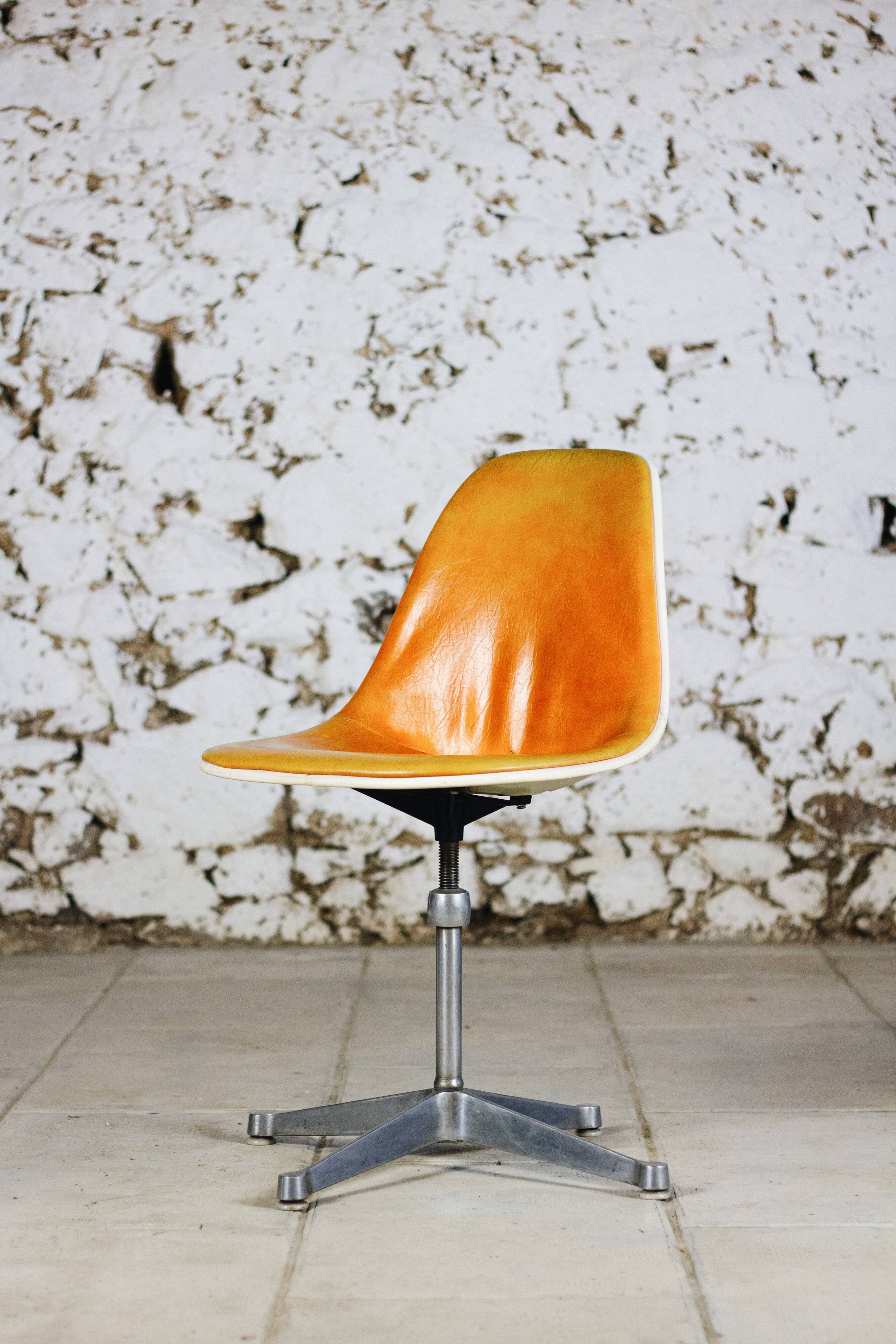 Eames office chair for Herman Miller, 1960