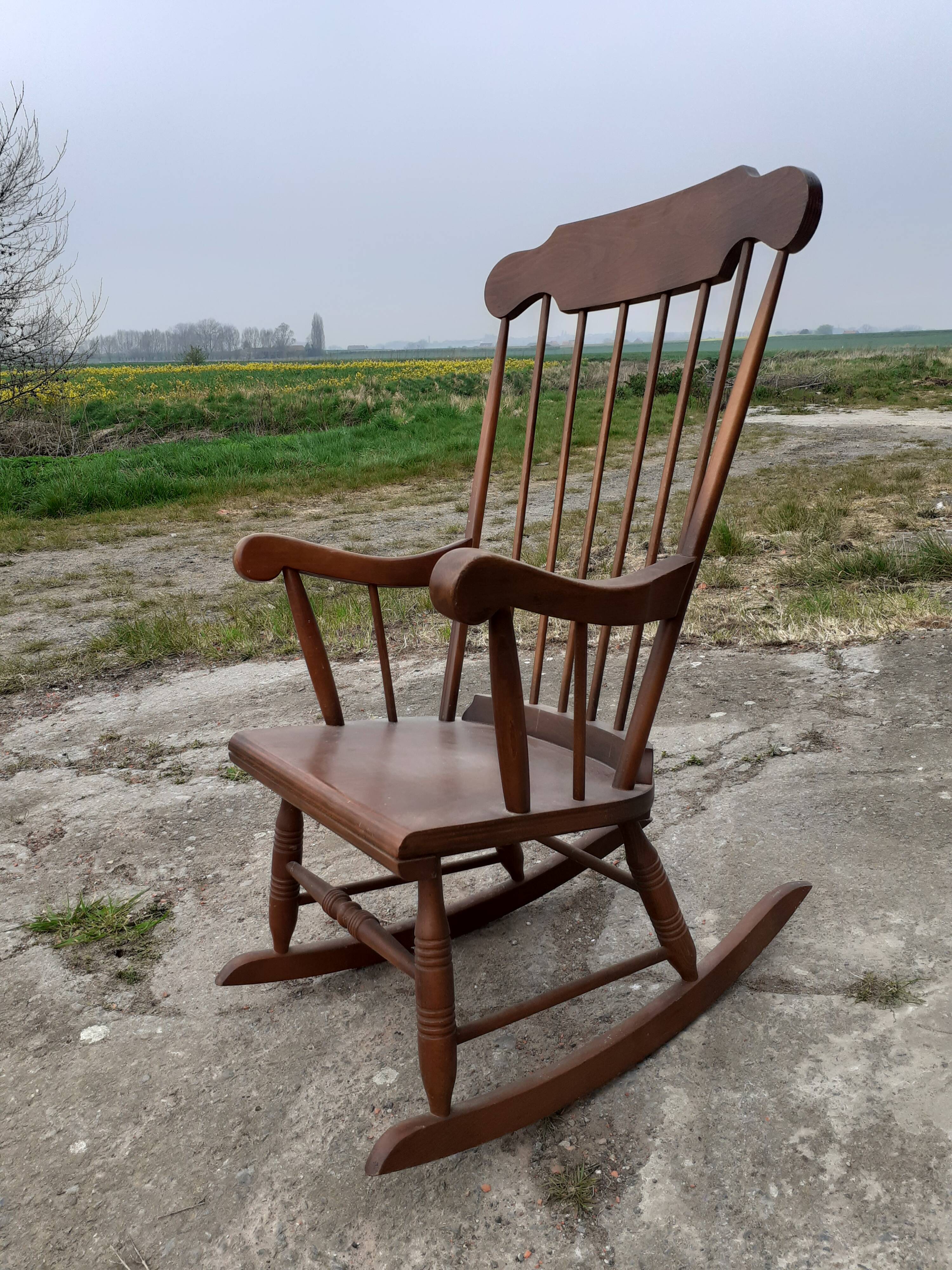 Rocking chair