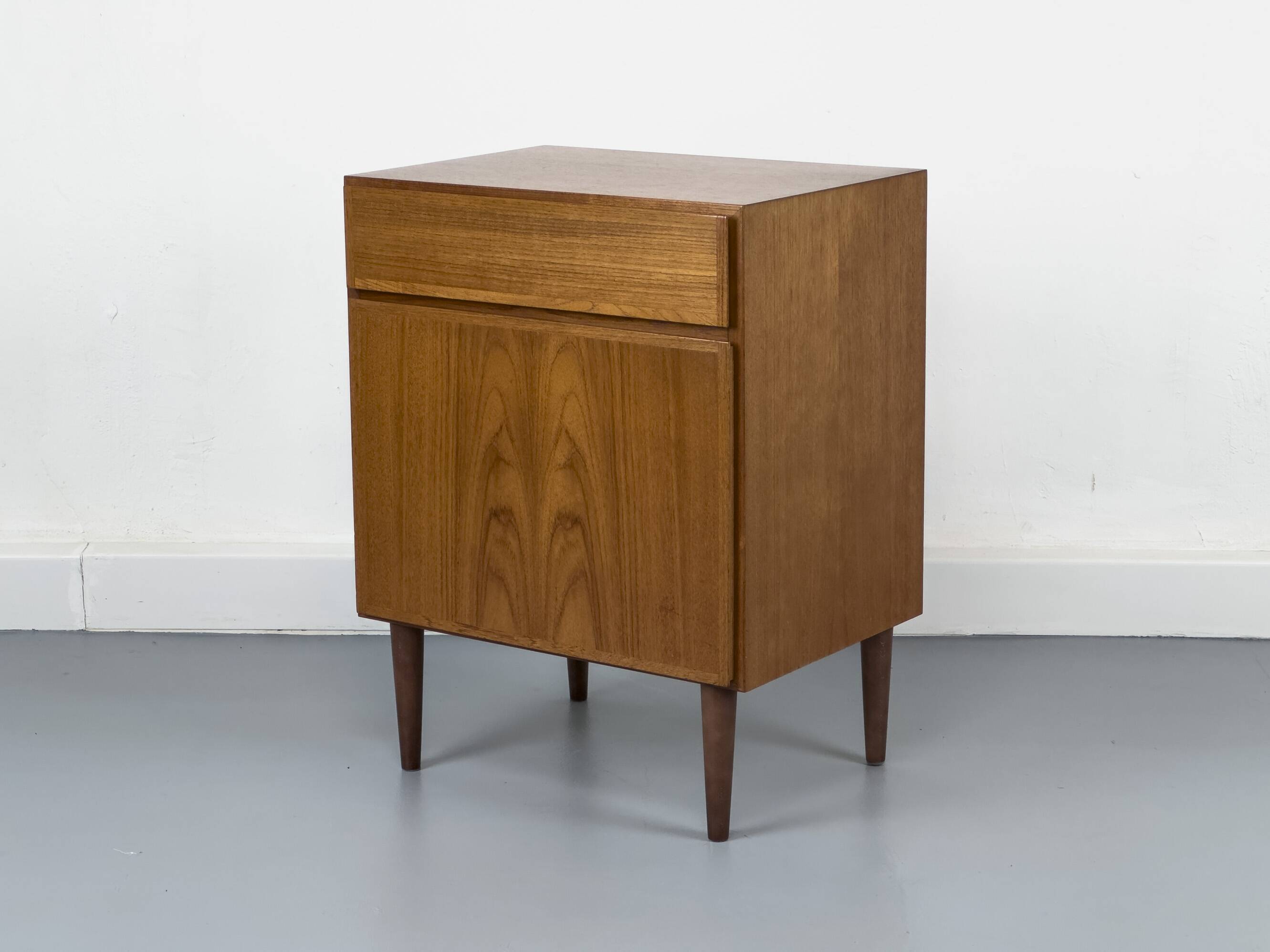 Armoire en teck avec tiroir d'Omann Jun, années 1960