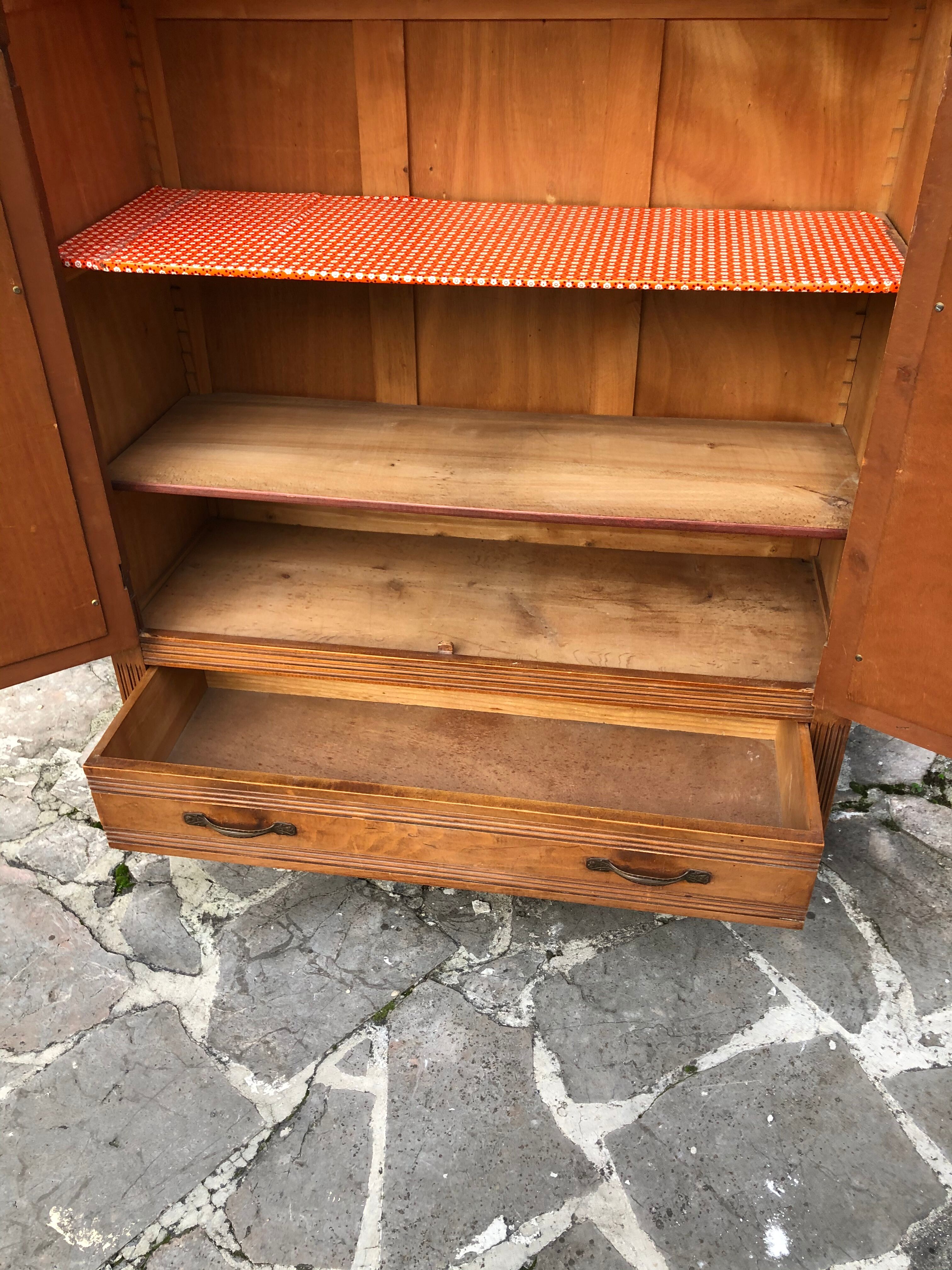 Parisian hotel wardrobe