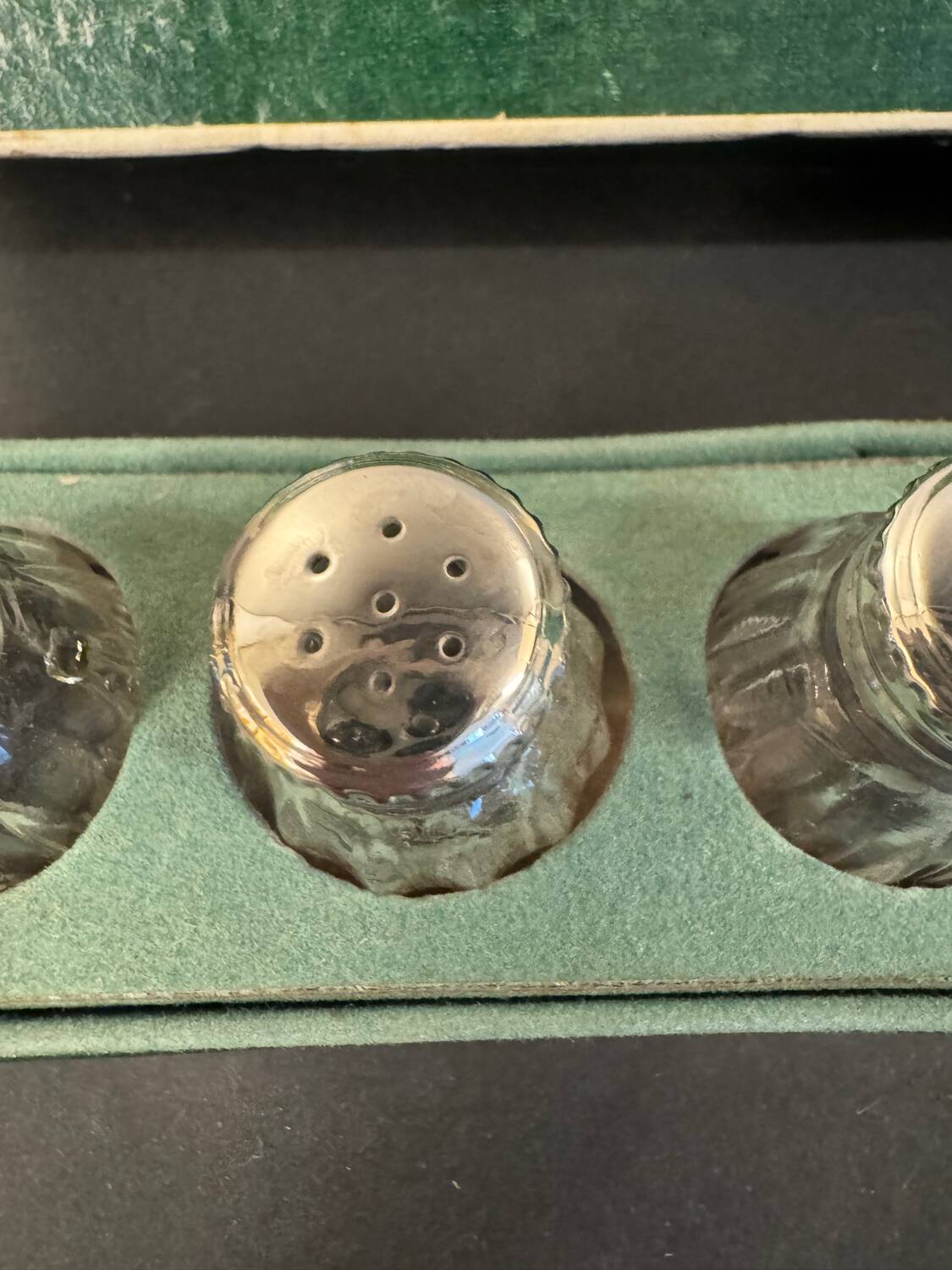 Christofle – 4 salt shakers – Solid silver