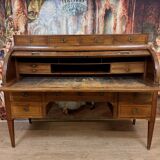 Bureau à cylindre de centre en noyer, époque Louis XVI