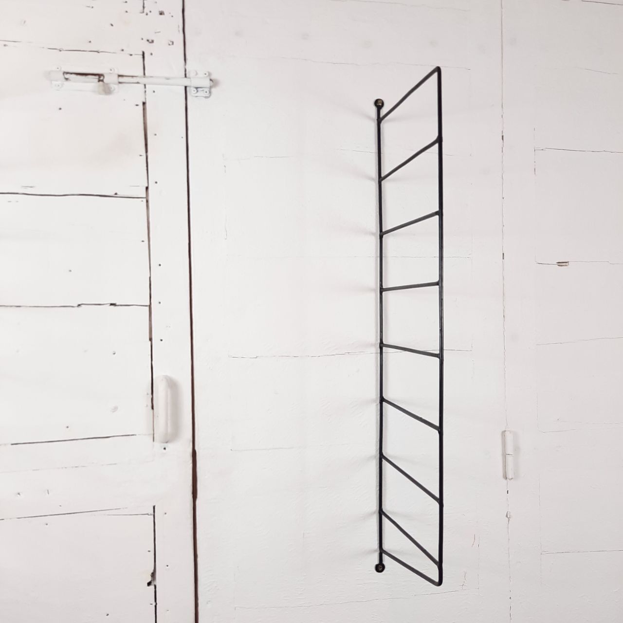 Bookcase / wall shelves - 1970s - metal and wood.