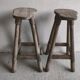 Paire de tabourets hauts rustiques