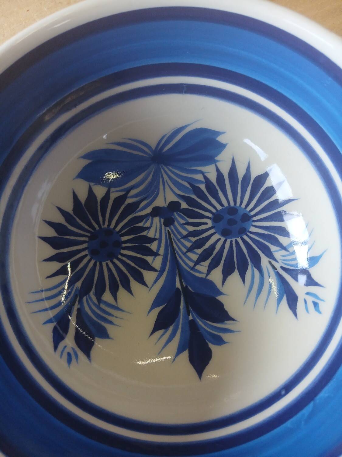 Antique art earthenware ear bowl