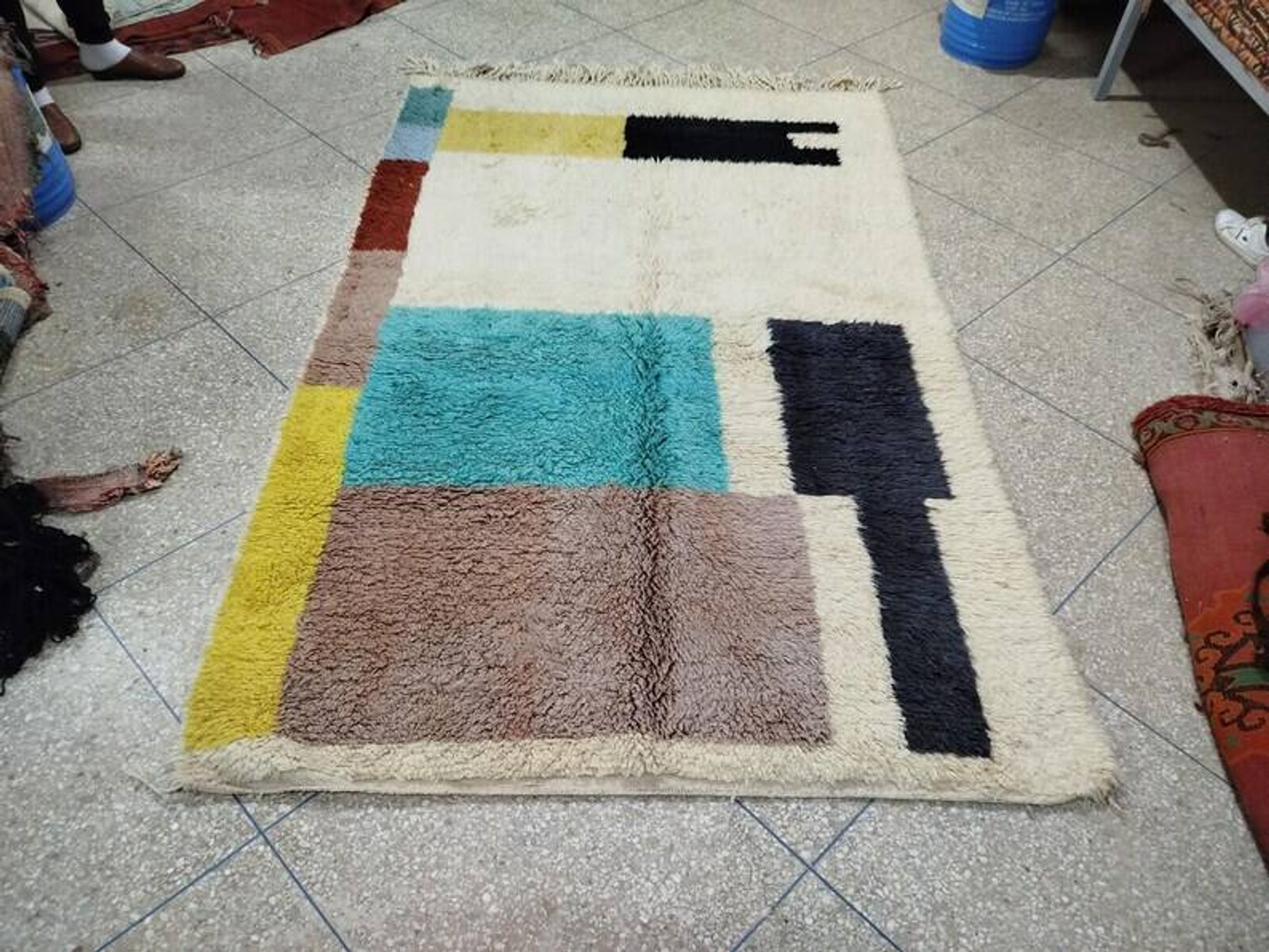 Handmade Moroccan rug 250cm x 150cm