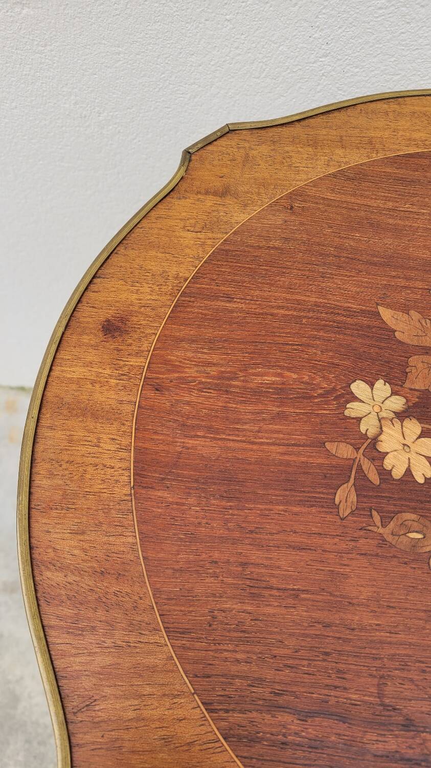 Selette pedestal side table Louis XV style with decorated marquetry and rosewood - 1900s