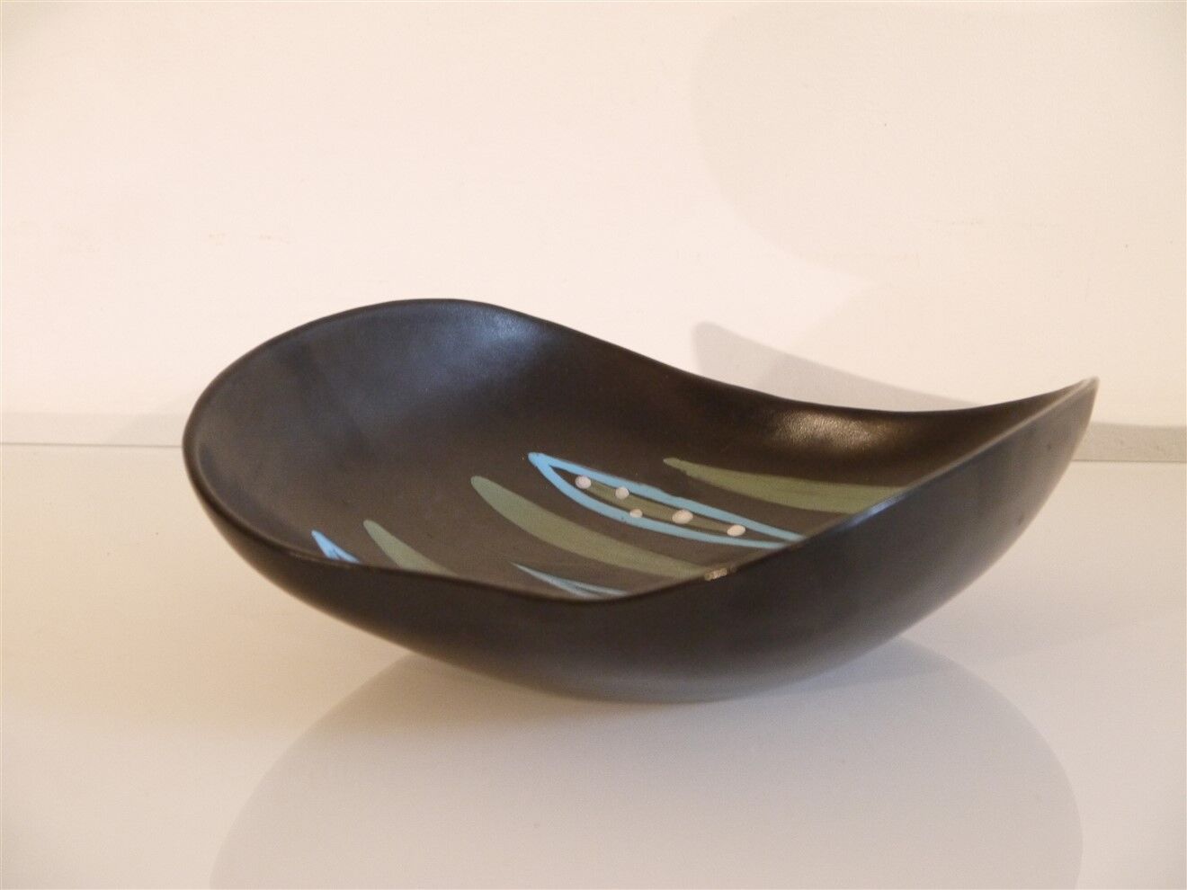 Ceramic pocket vacuum by Mari Simmulson 1960