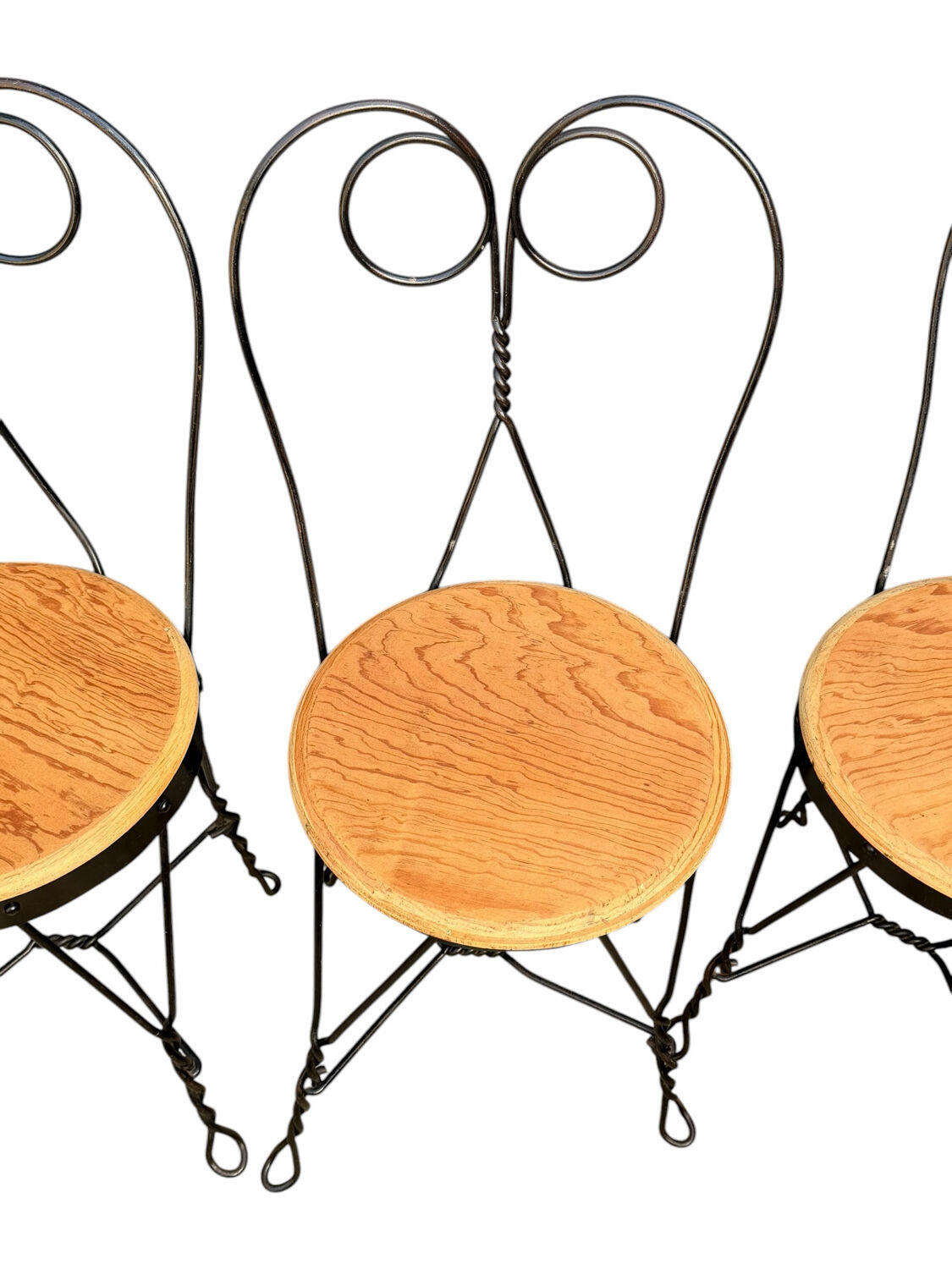 Set of 4 vintage wrought iron chairs from the 1940s.