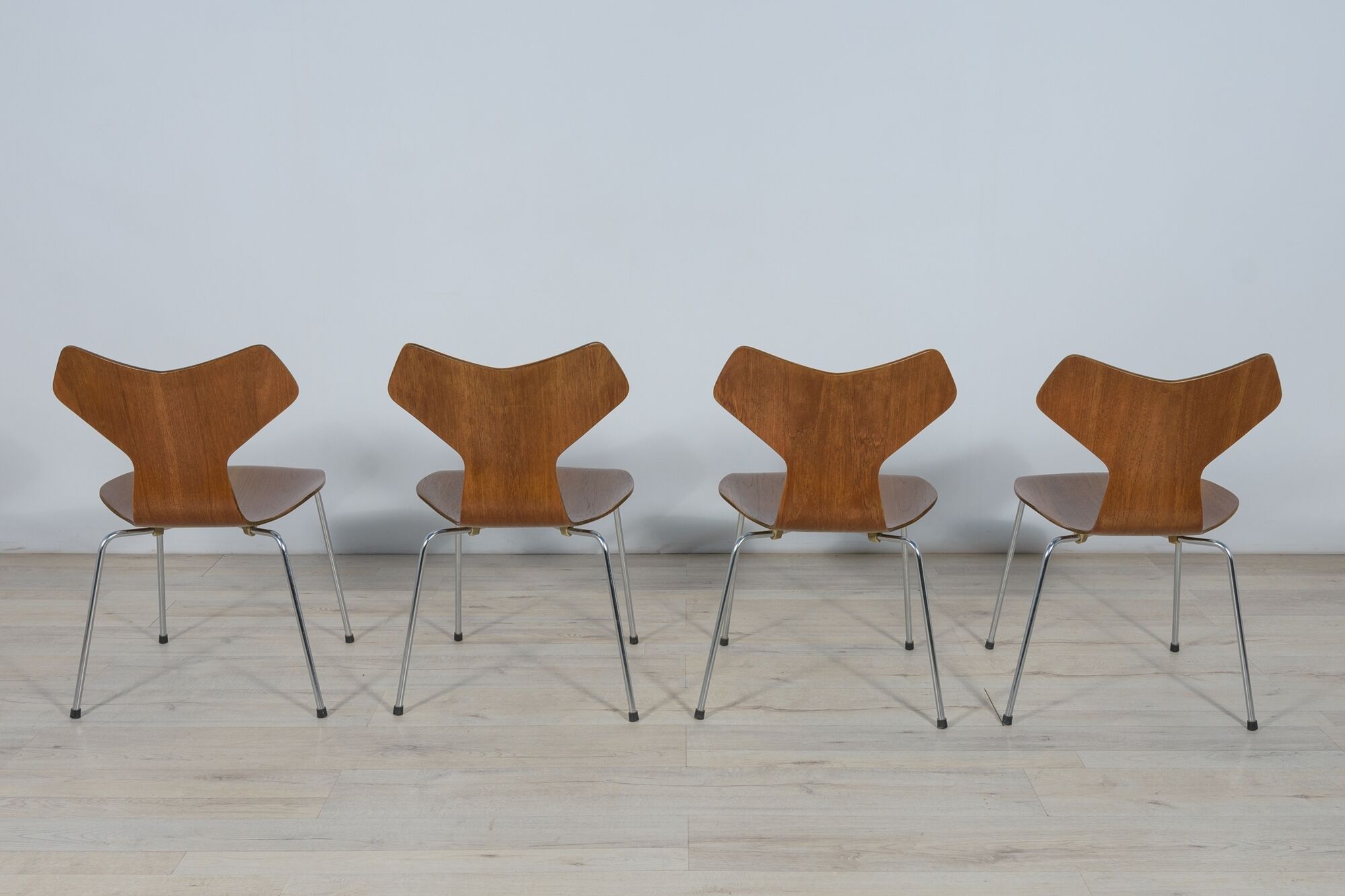 Model 3130 Dining Chairs by Arne Jacobsen for Fritz Hansen, 1970s, Set of 4