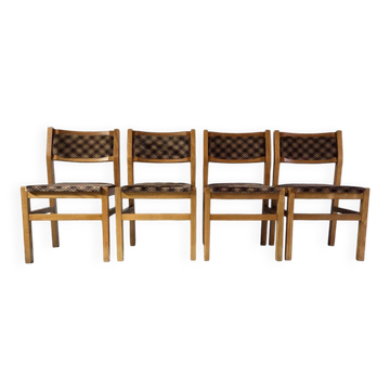 Velvet chairs