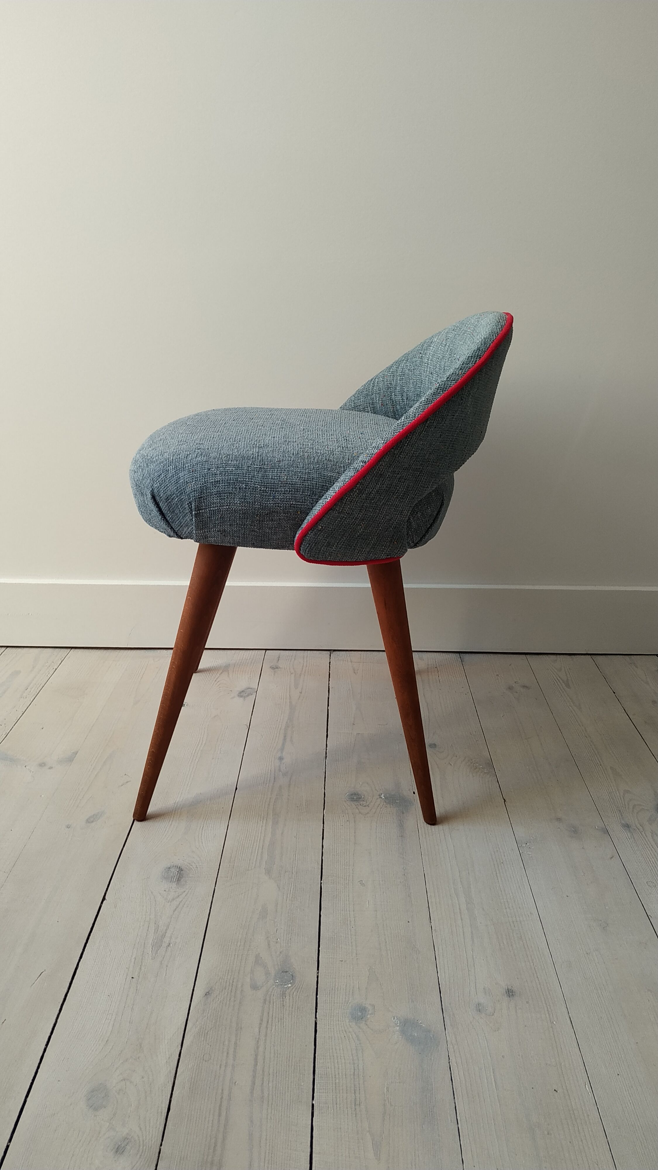 Compass foot chair