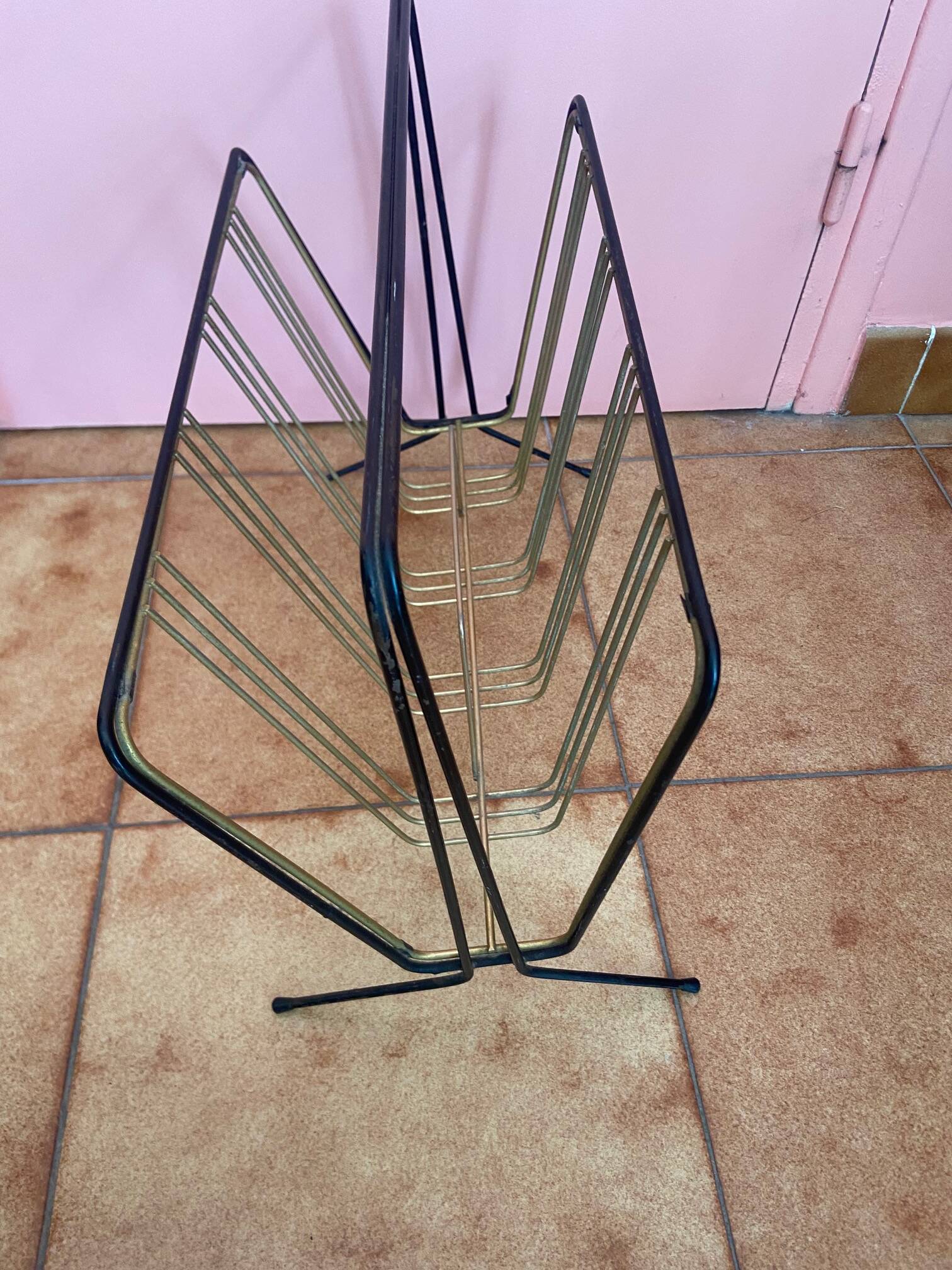 Vintage magazine rack from the 1960s