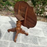 Charles X walnut pedestal table