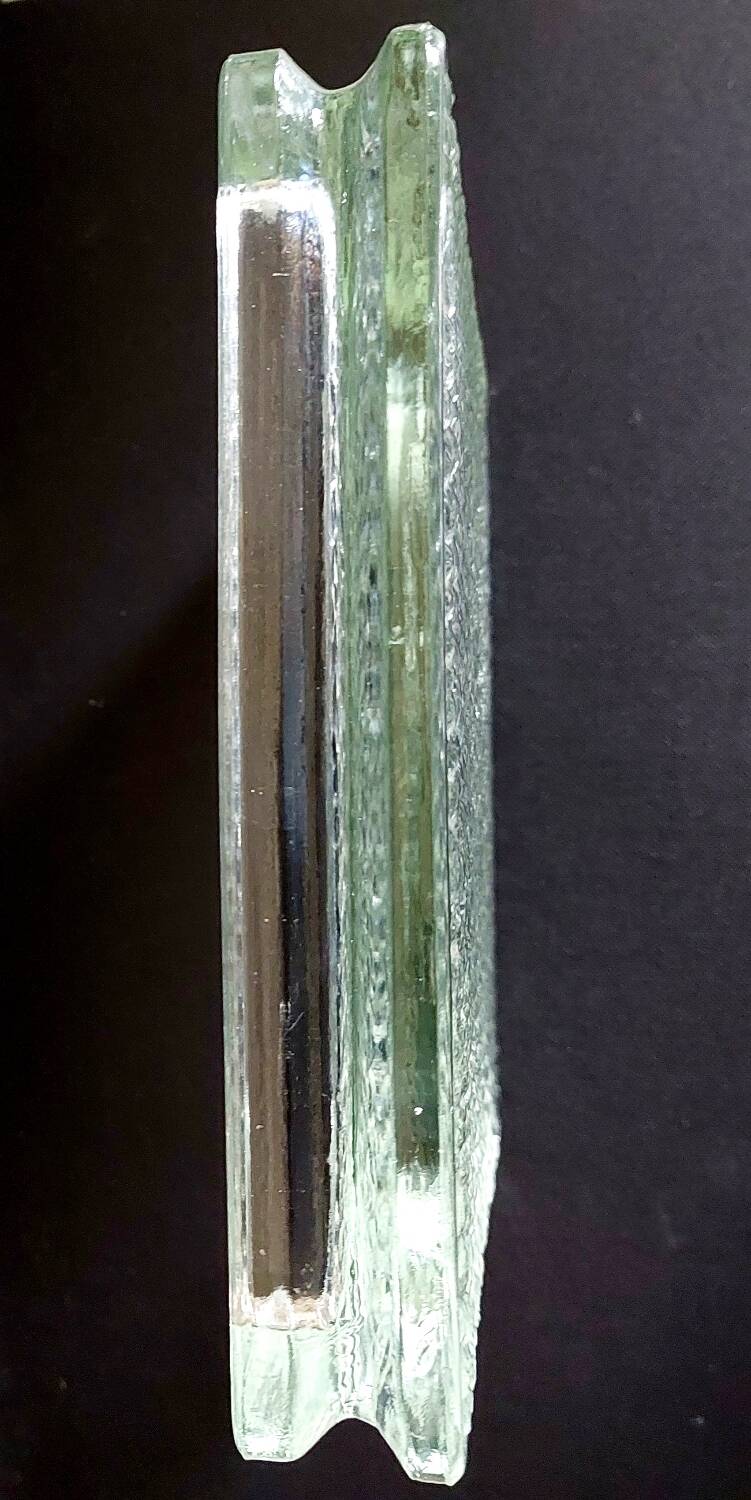 Glass block Nevada2032 St Gobain