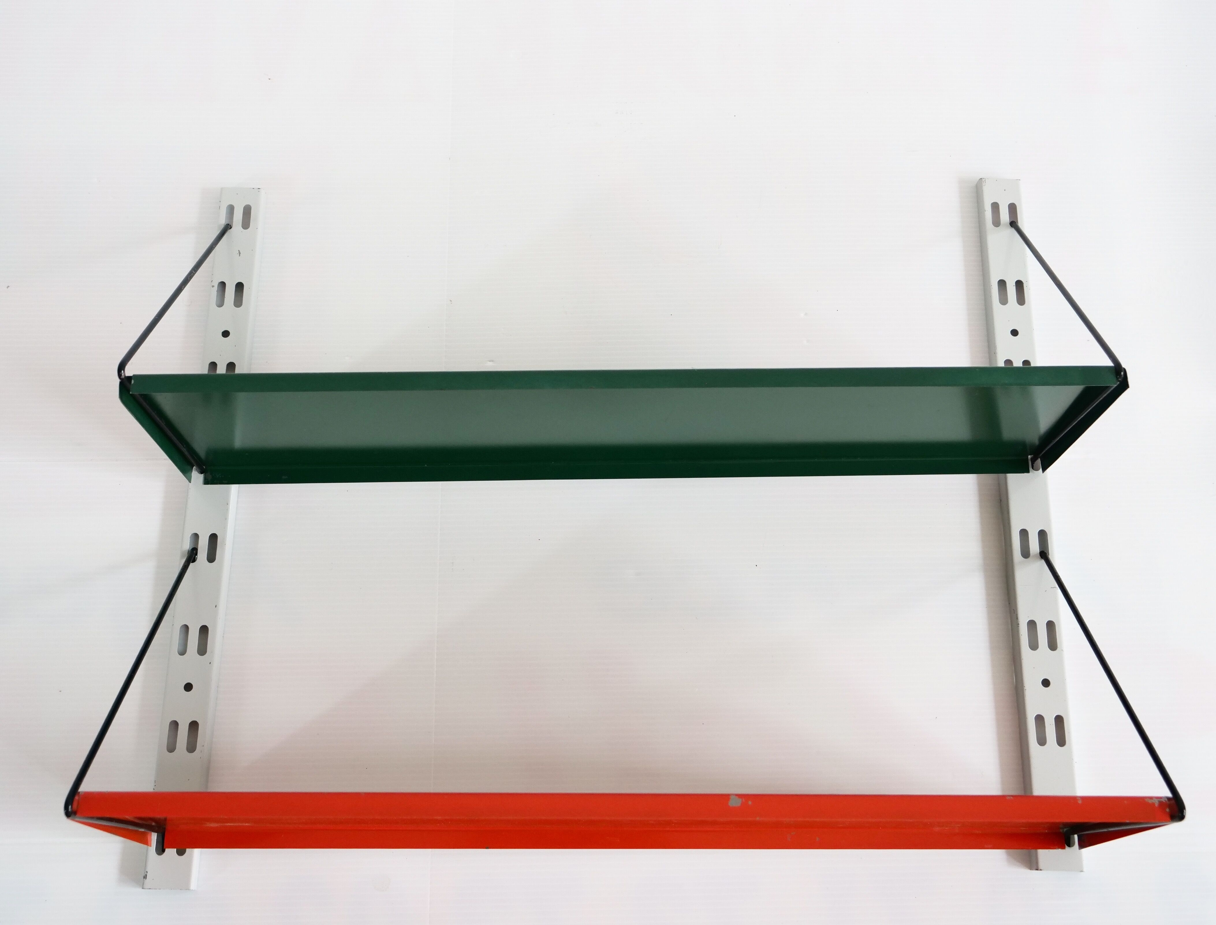 Pilastro shelf by Tjerk Reijenga