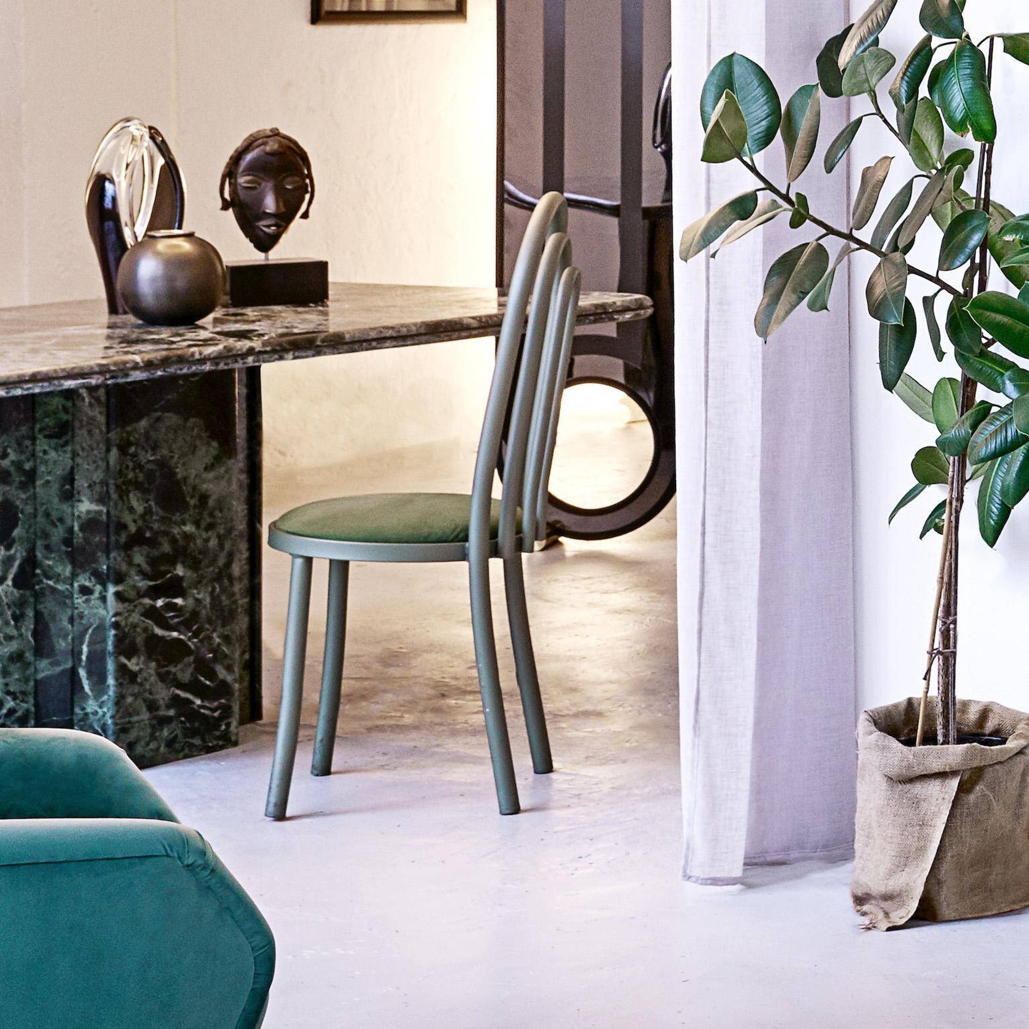 Sculptural "Arches" chair, Italian collectible, Memphis style, decorative dining