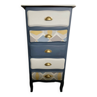 Weekly / Renovated chest of drawers