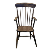 English armchair in elm from the late 19th century.