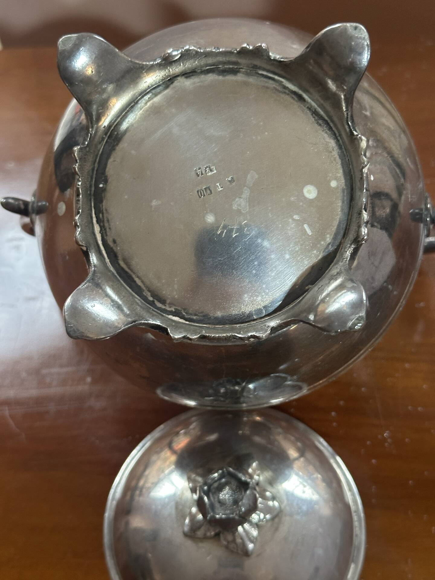 Silver-plated metal sugar bowl from the Art Nouveau period.