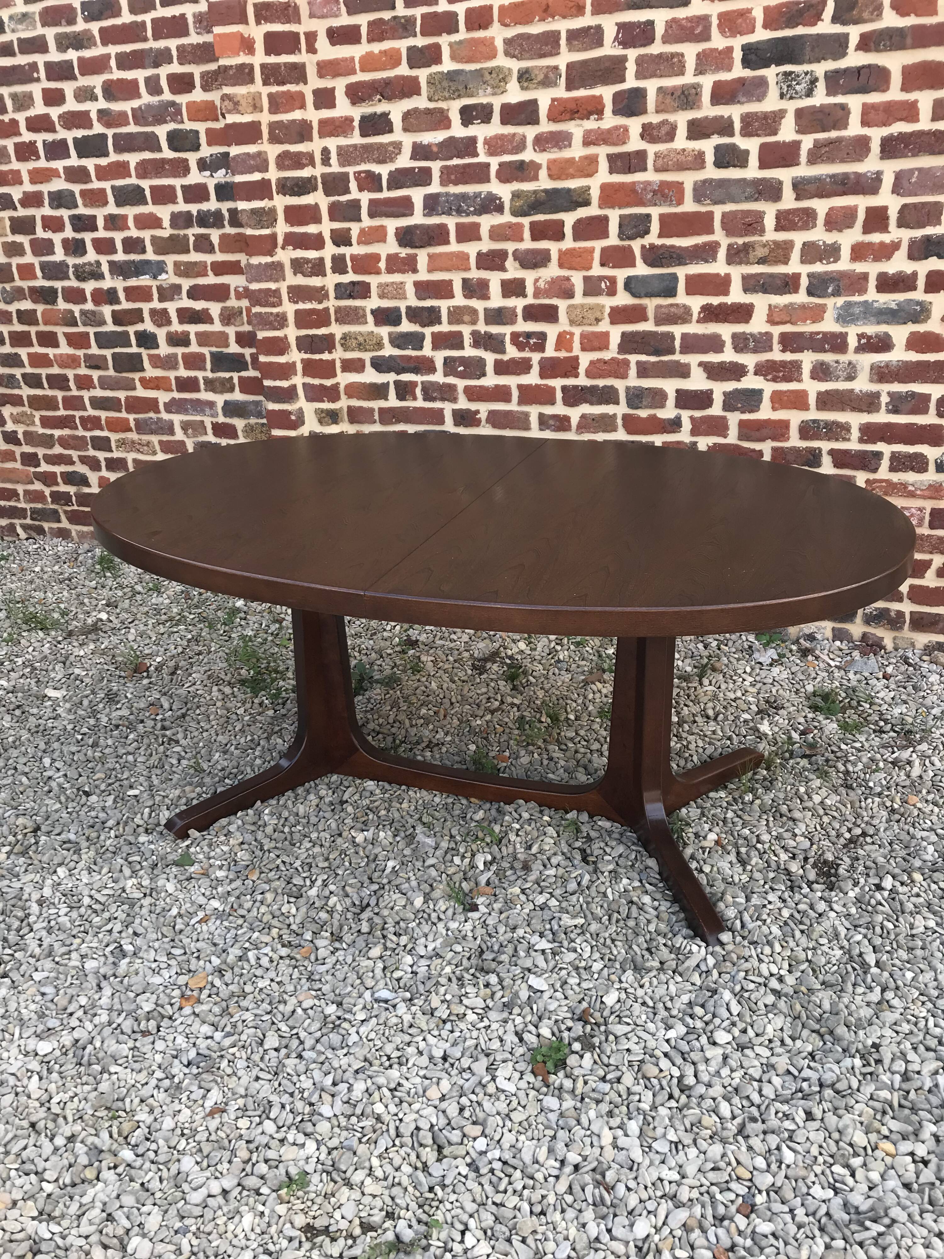 Scandinavian design oval dining table