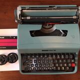 Olivetti typewriter, model Lettera 32