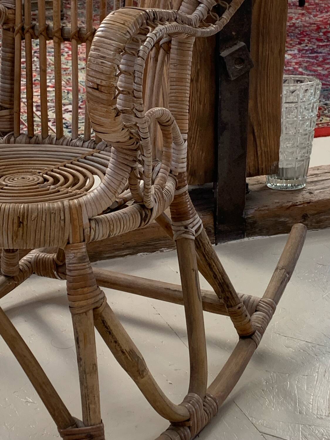 Fauteuil à bascule enfants rotin