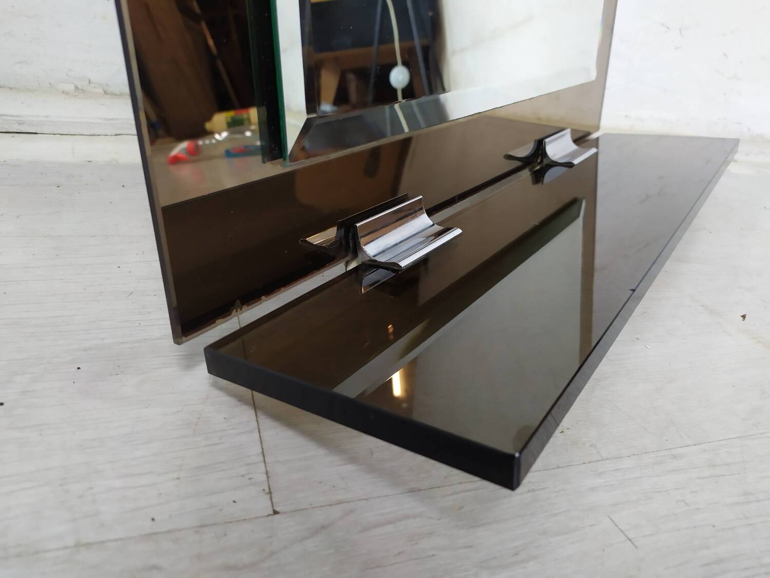 Vintage illuminated bathroom mirror