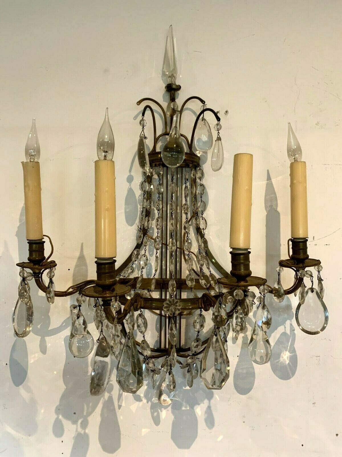 Pair of wall lamps bronze basket and grapevines XX century