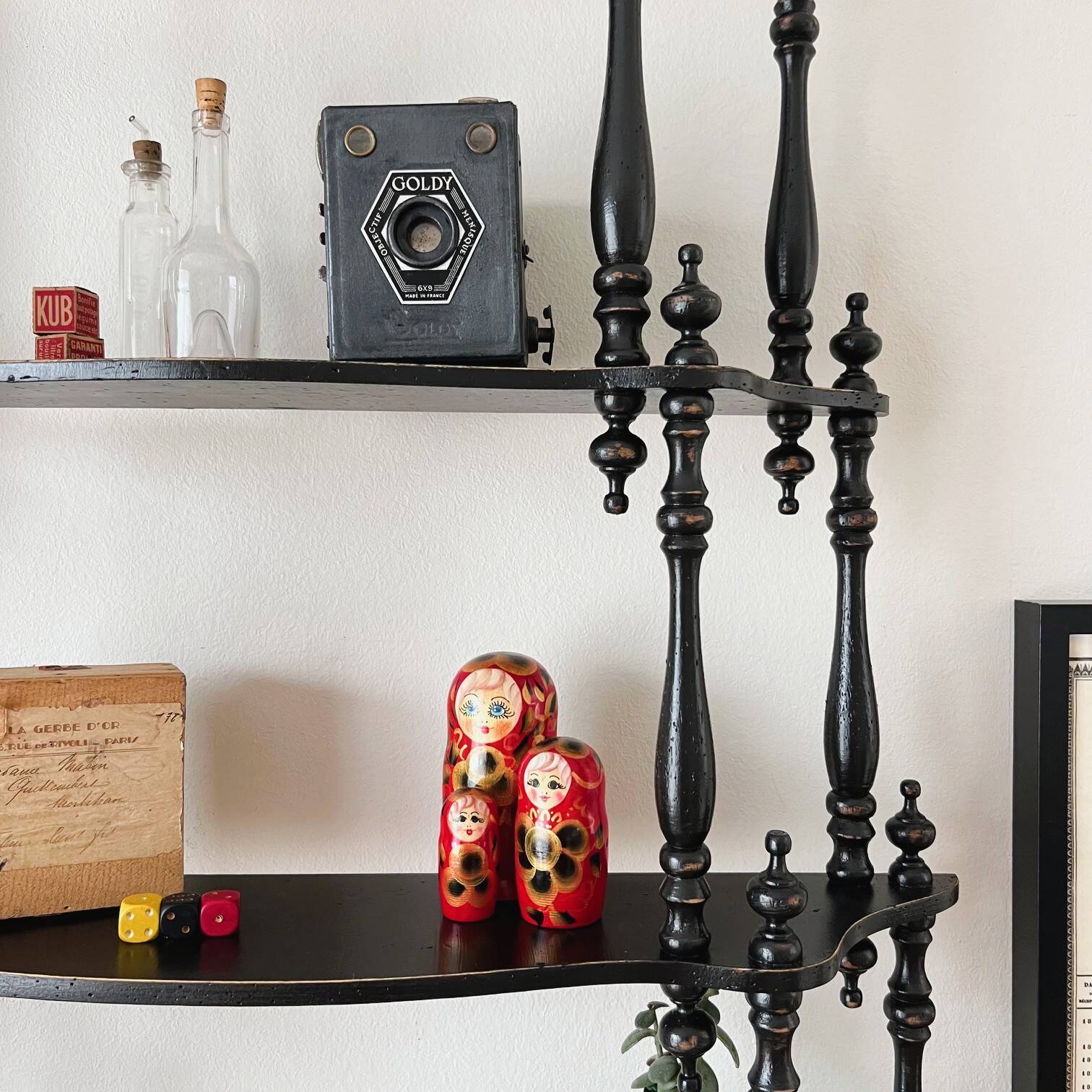 Wooden shelf, 4 shelves