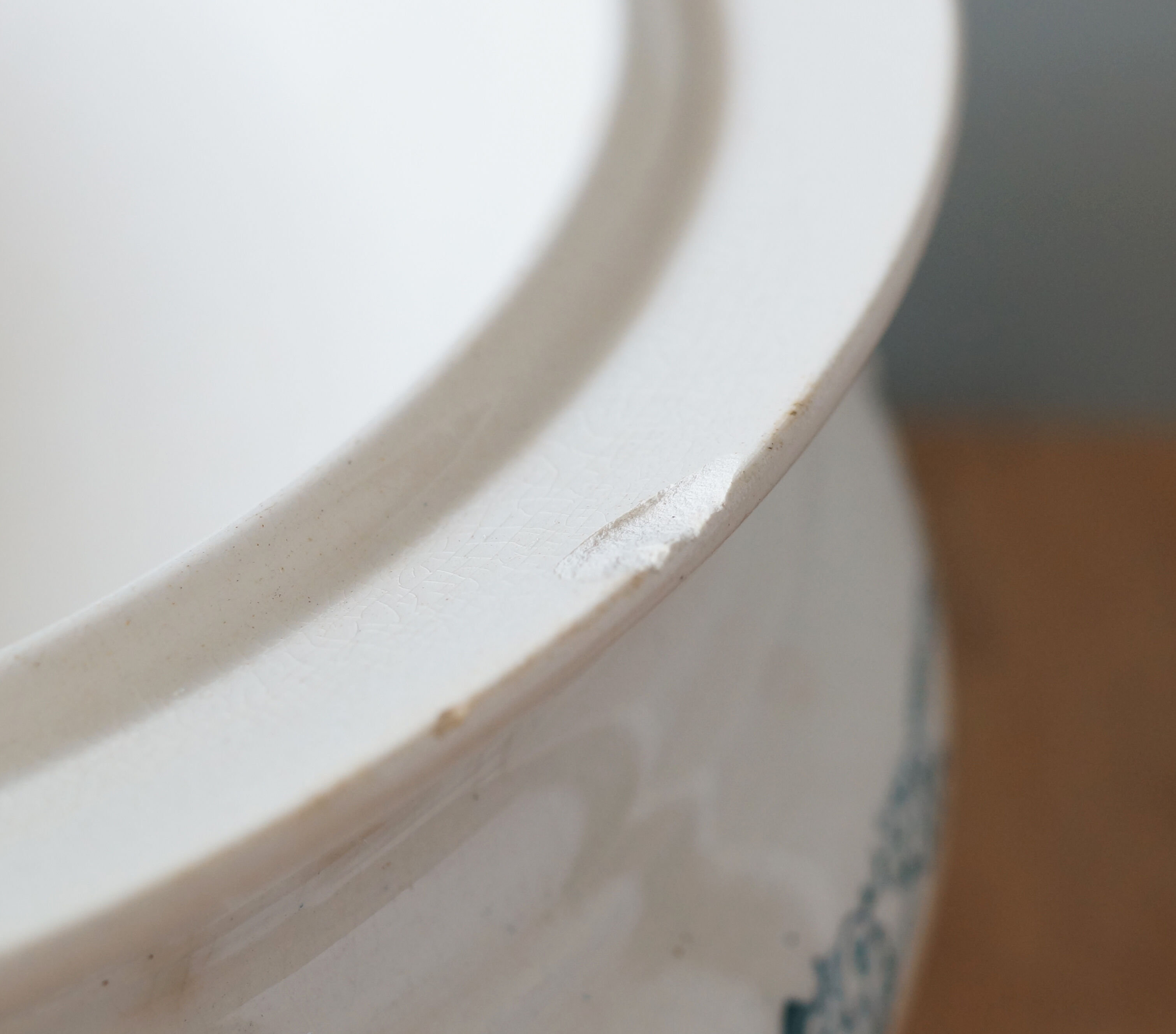 Earthenware tureen tureen
