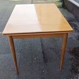 Vintage Scandinavian dining table in oak – 1960s design