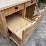 Central island / Saucepan storage unit