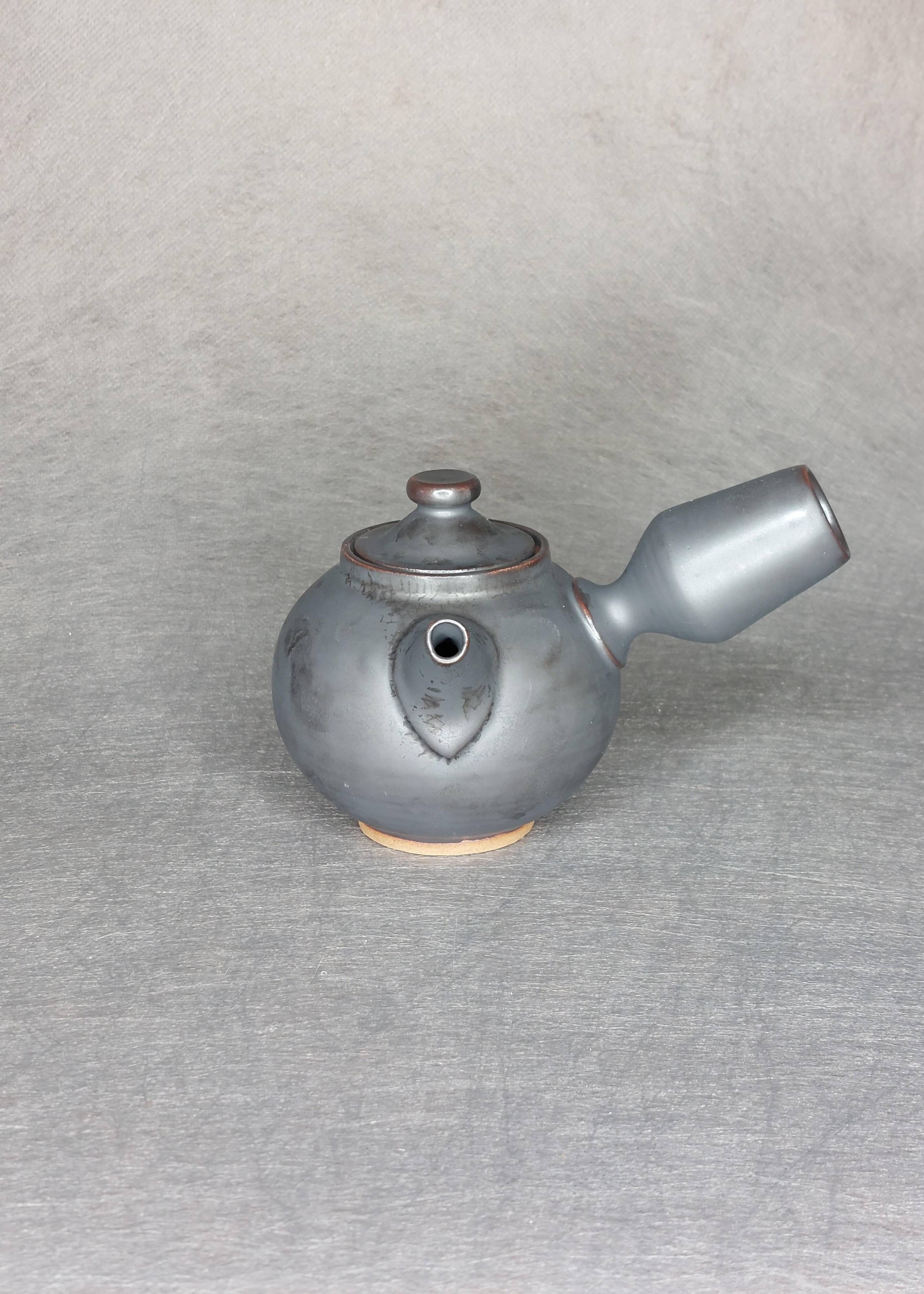 Kyusu peach skin teapot