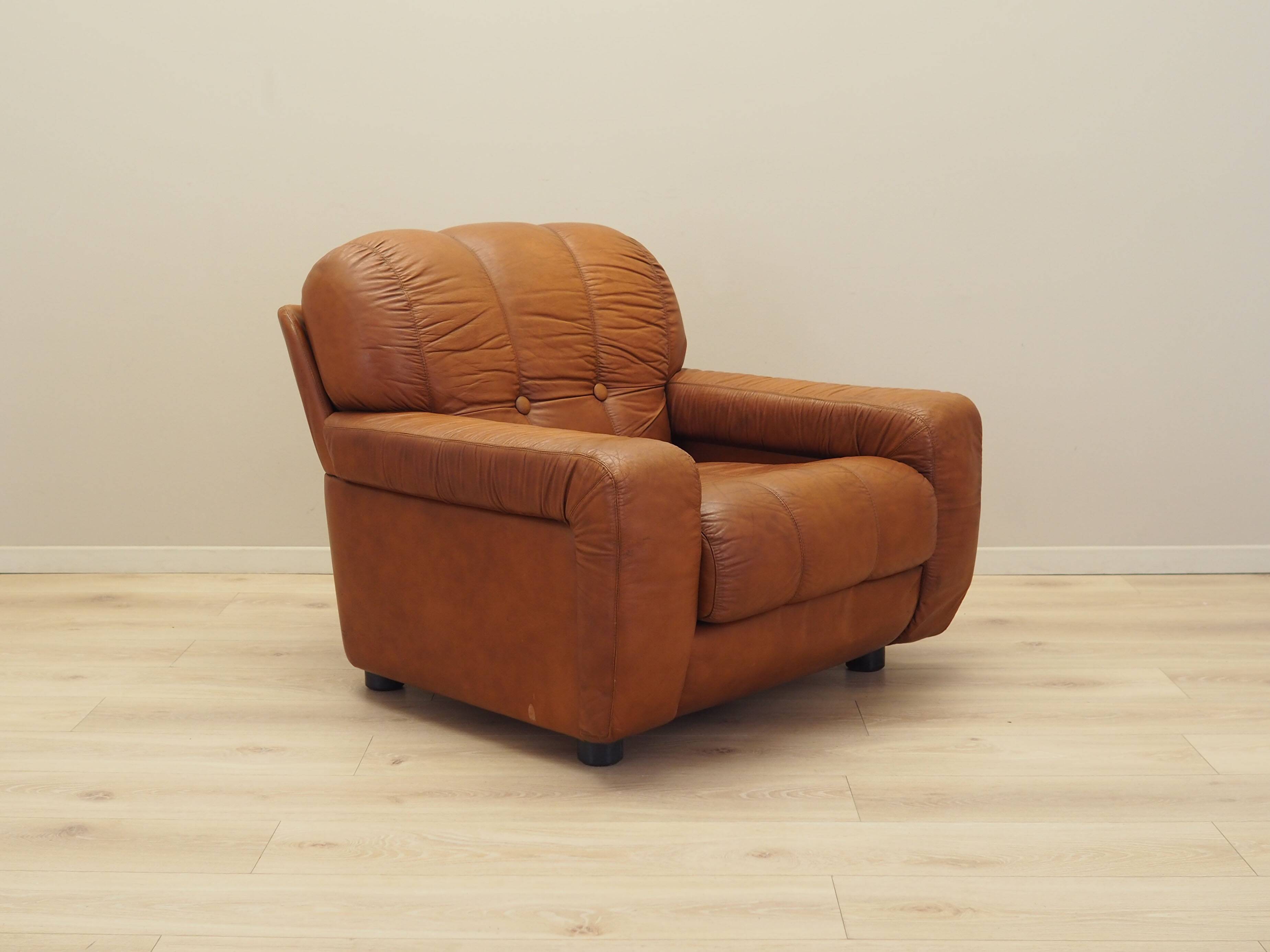 Brown armchair, Italian design, 1970s, production: Italy