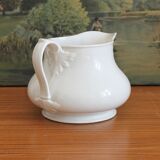 Pichet blanc en porcelaine ancienne du XIXe