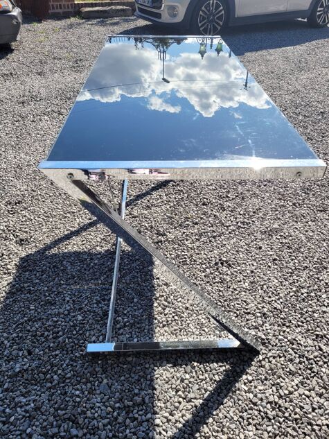 Desk chrome top in tinted glass 140/60cms