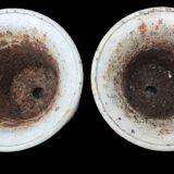 Série de 4 anciens cache-pots en fonte