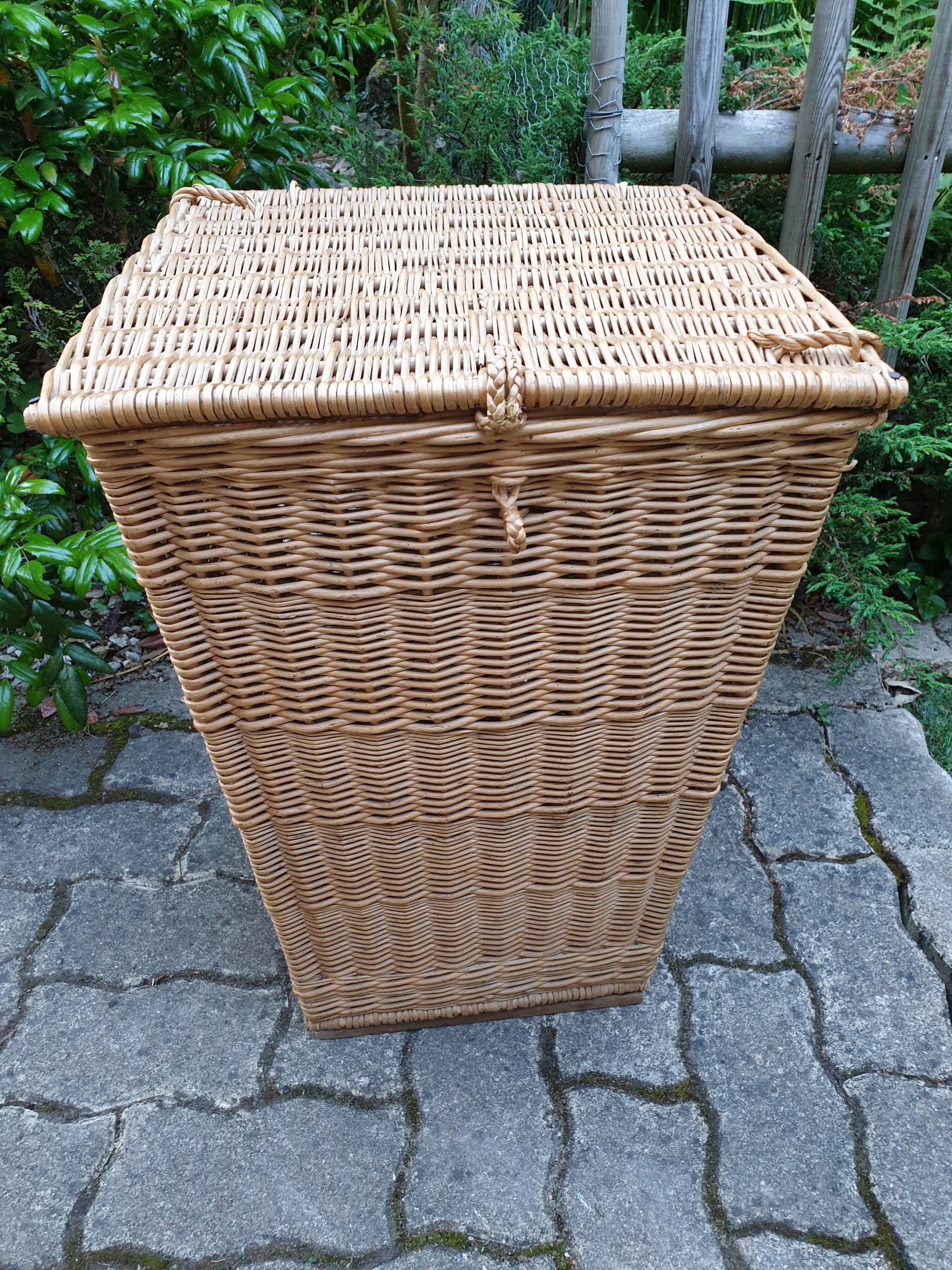 Wicker basket or laundry basket