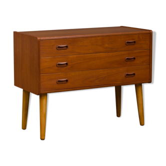 Dresser danish 3 drawers