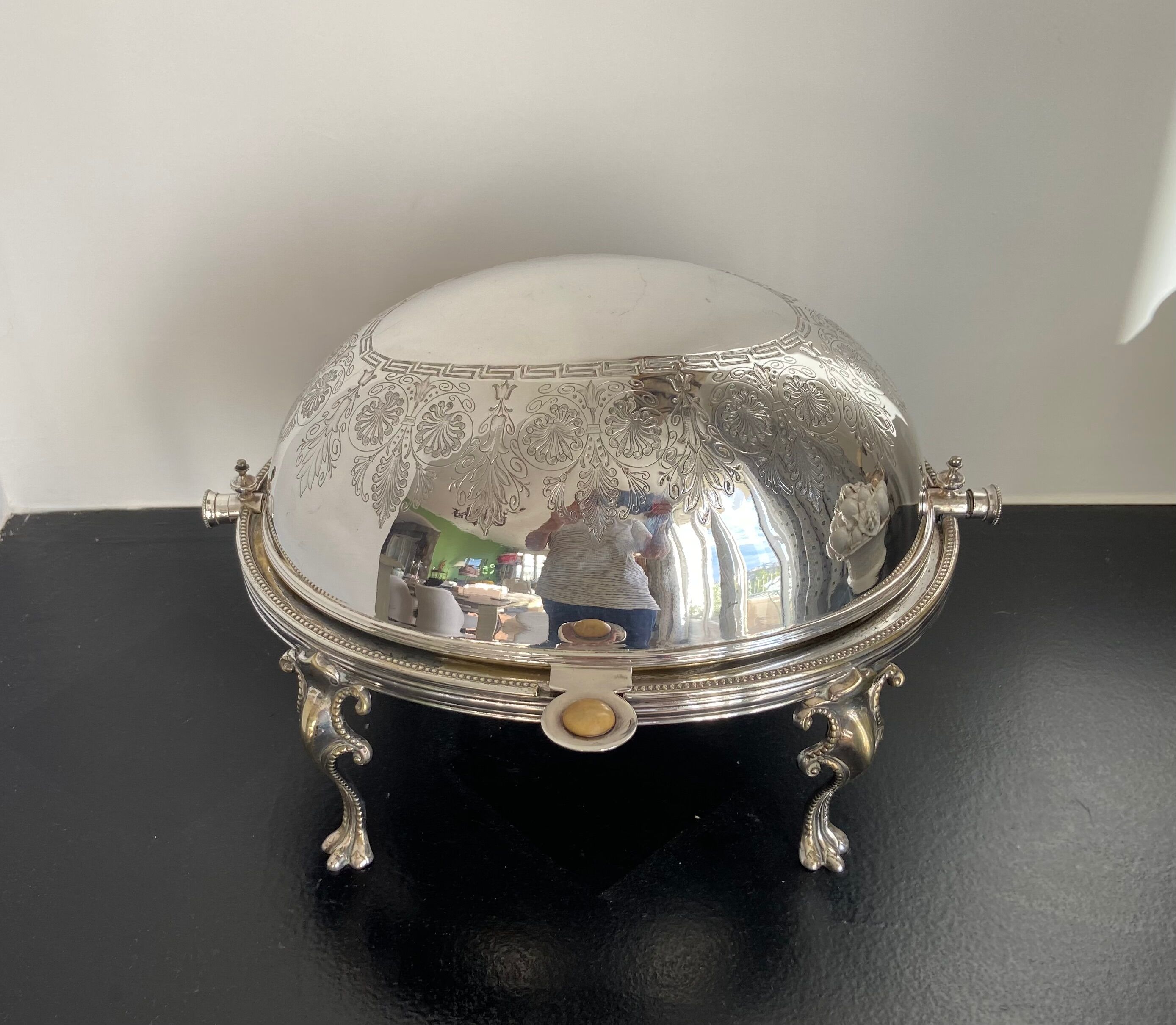 Oval bell old silver metal