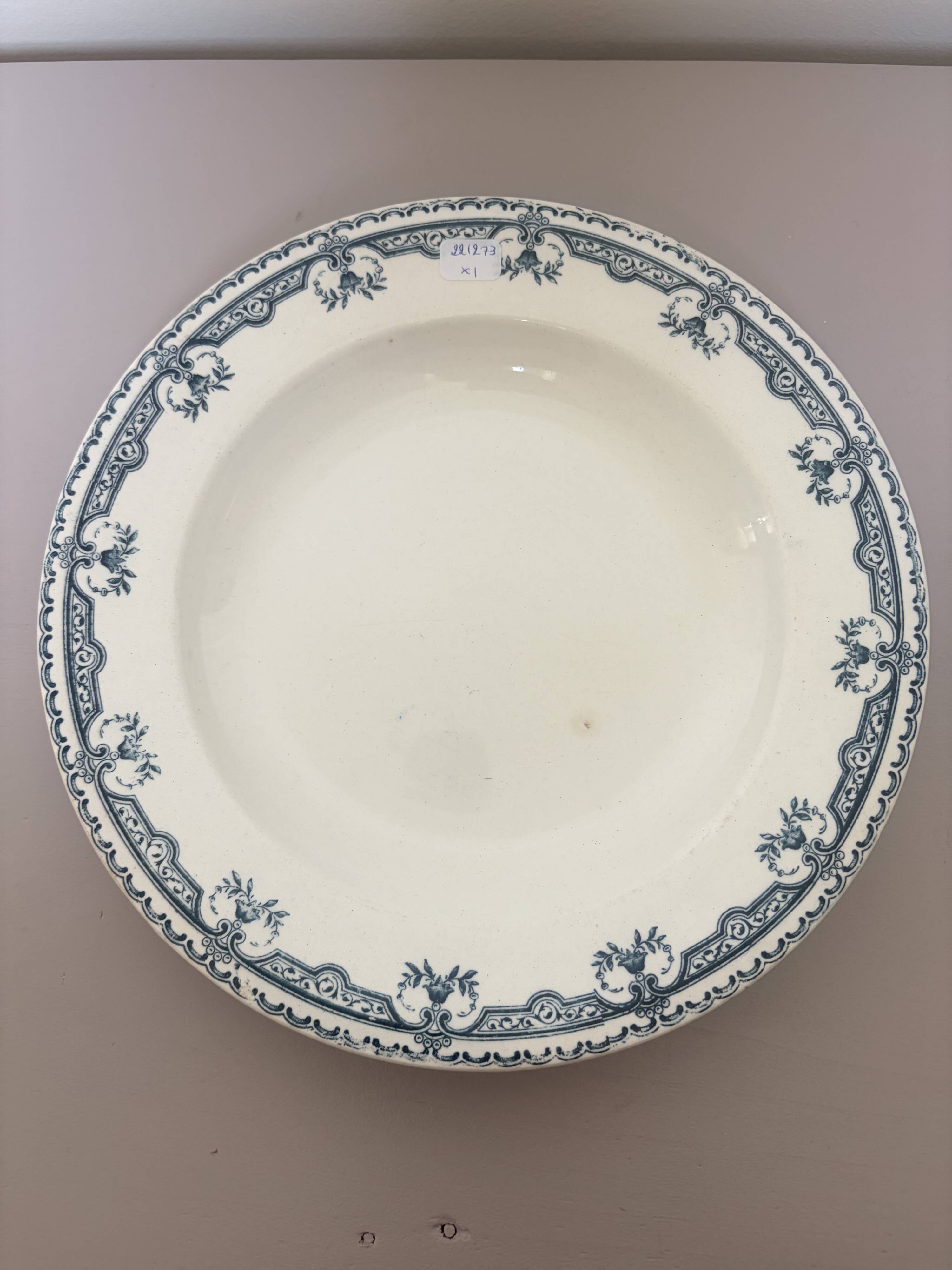 1 assiette creuse 221273