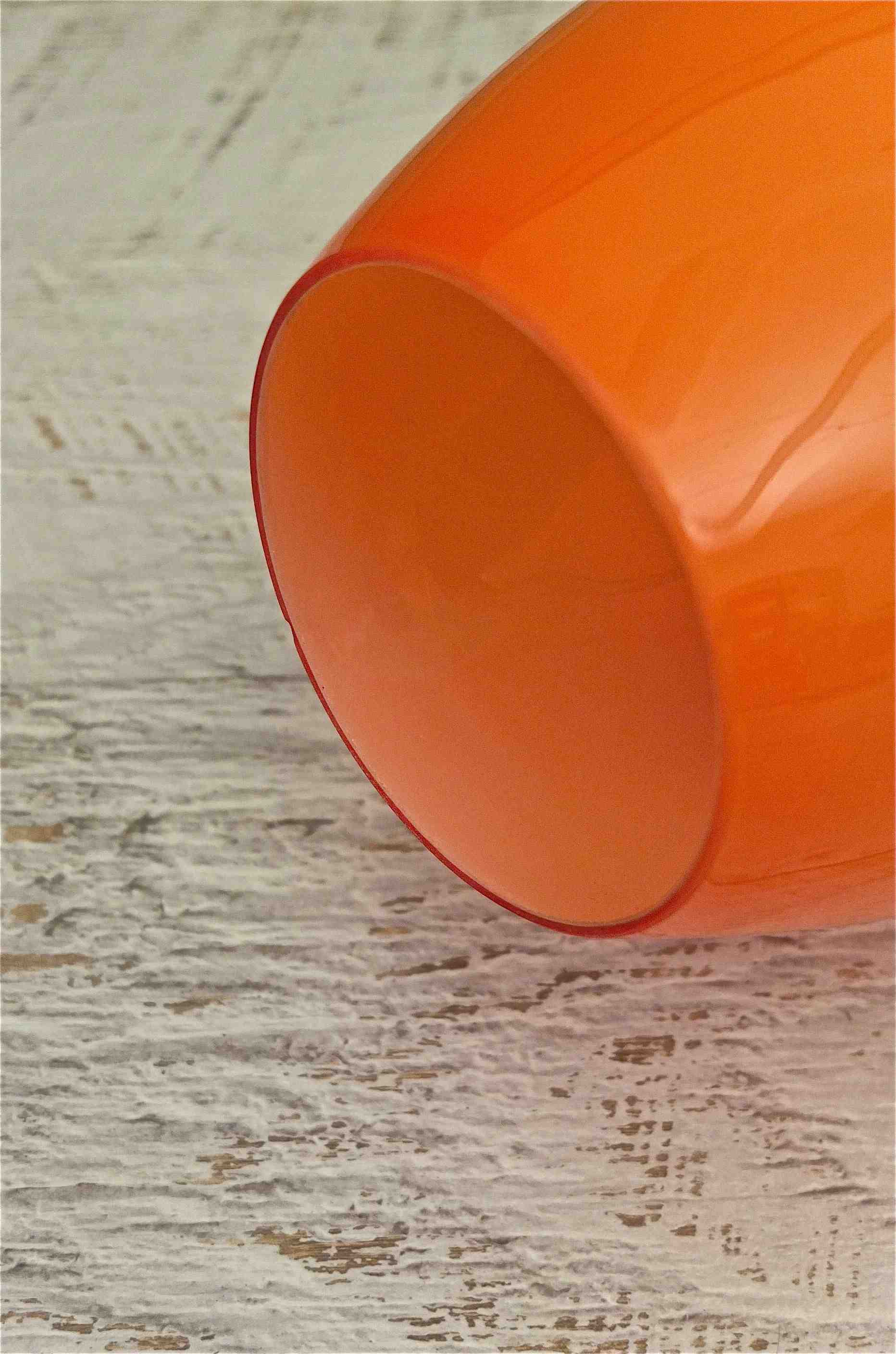 Opaline suspension of the 1970s