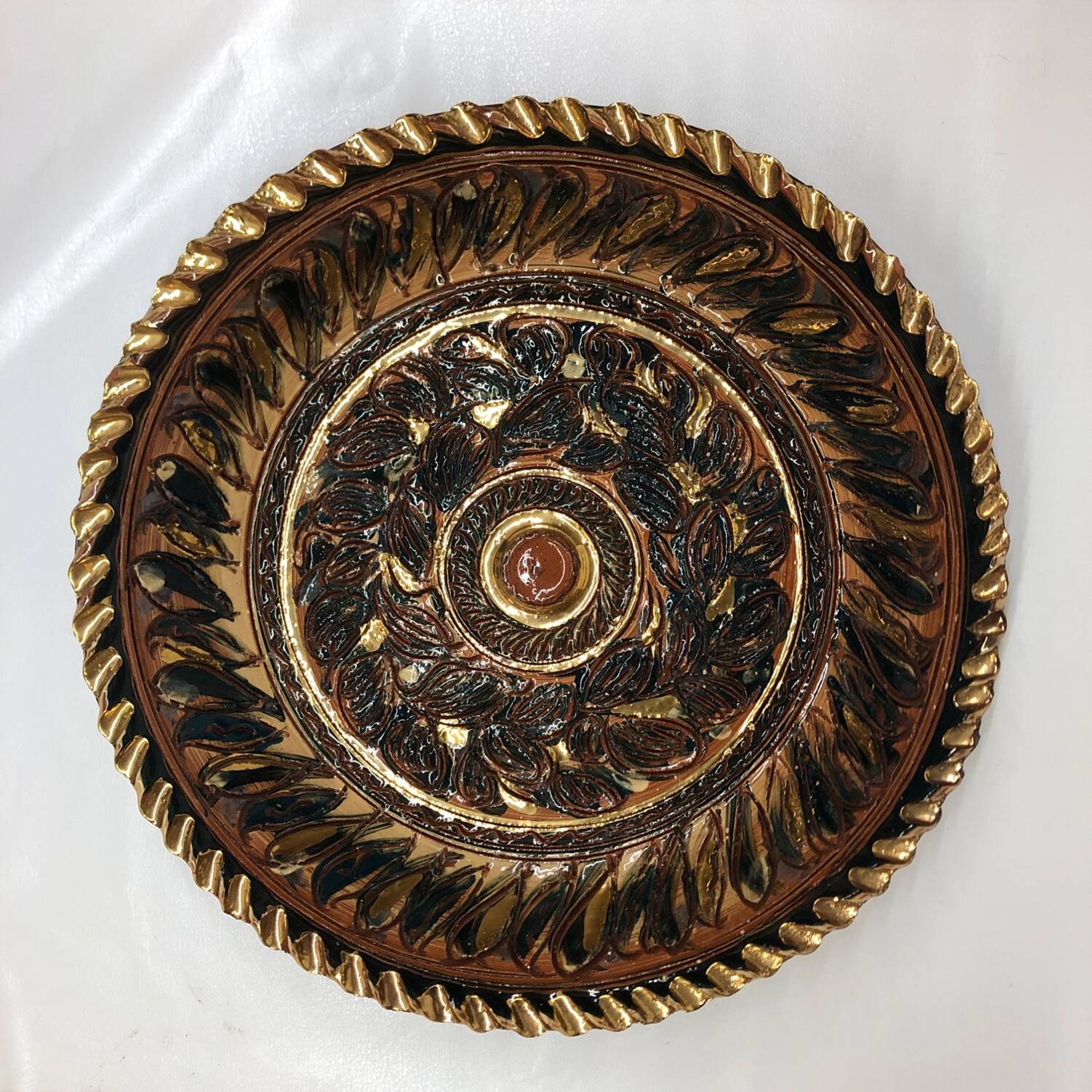 Plat en céramique de Nimy par Georges Destrebecq