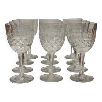 Set of 12 cut crystal stemmed glasses from the Nancy crystal factory, art deco
