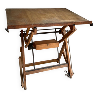 Unic Studio drawing table